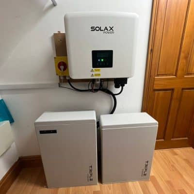 Clean and neat Solax Battery Install